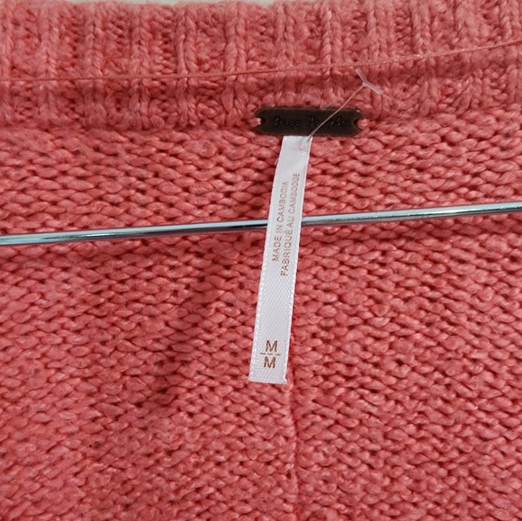 Free People Brookside Pink Lightening MSRP:$128 Women Medium Oversized Sweater - Picture 5 of 10